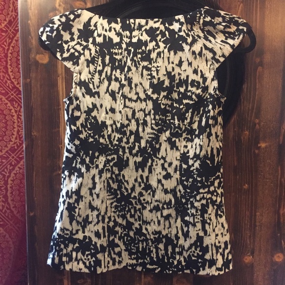 Ann Taylor 00P Silky White & Black Elegant Blouse - Picture 2 of 5